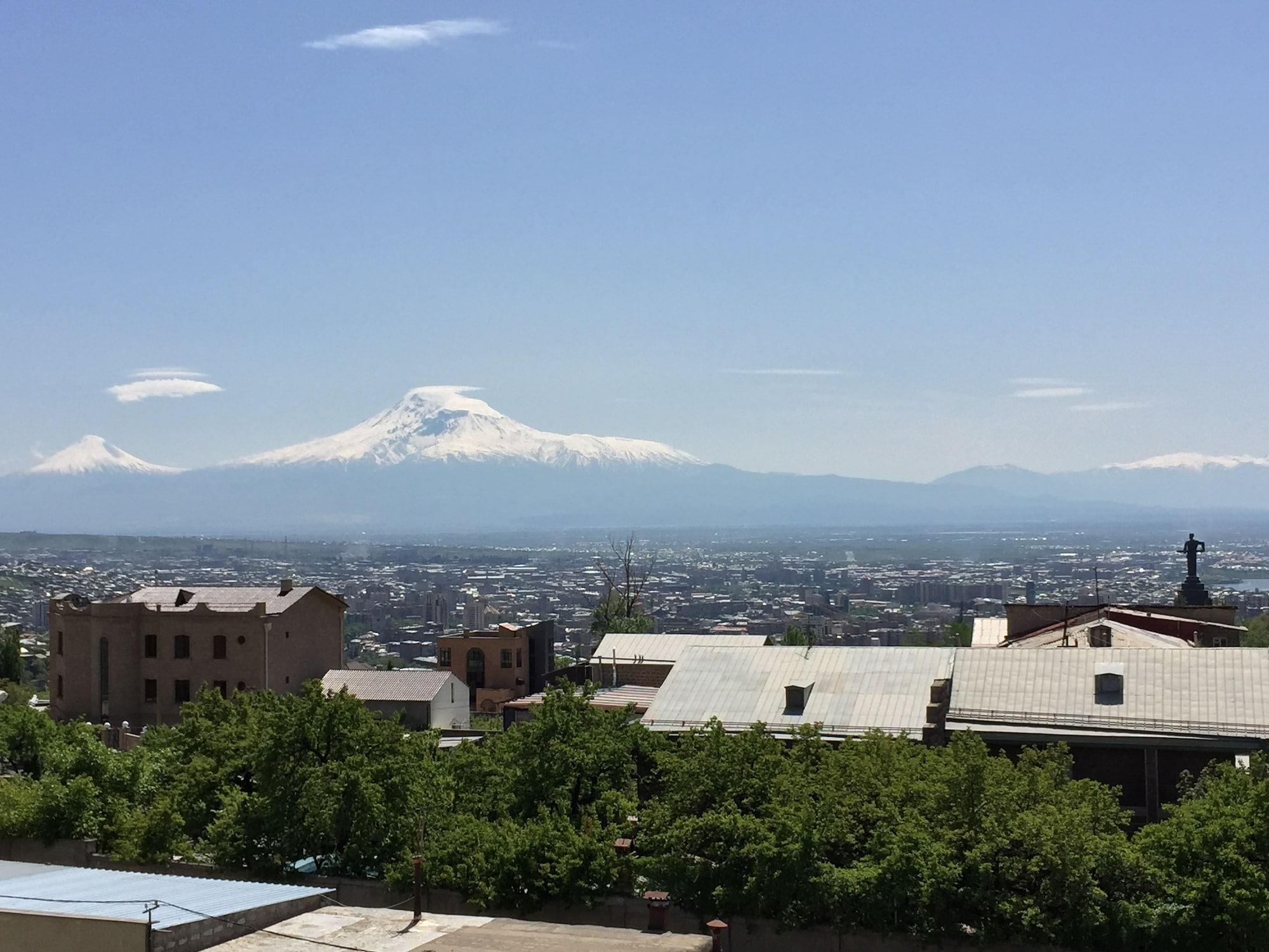 Primer Hotel Yerevan Exterior photo